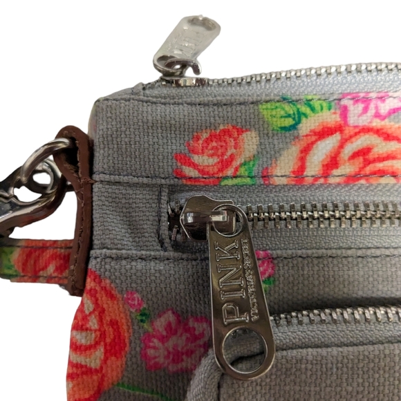 PINK Victoria Secret floral crossbody bag with adjustable straps/detachable NWOT - Picture 4 of 16